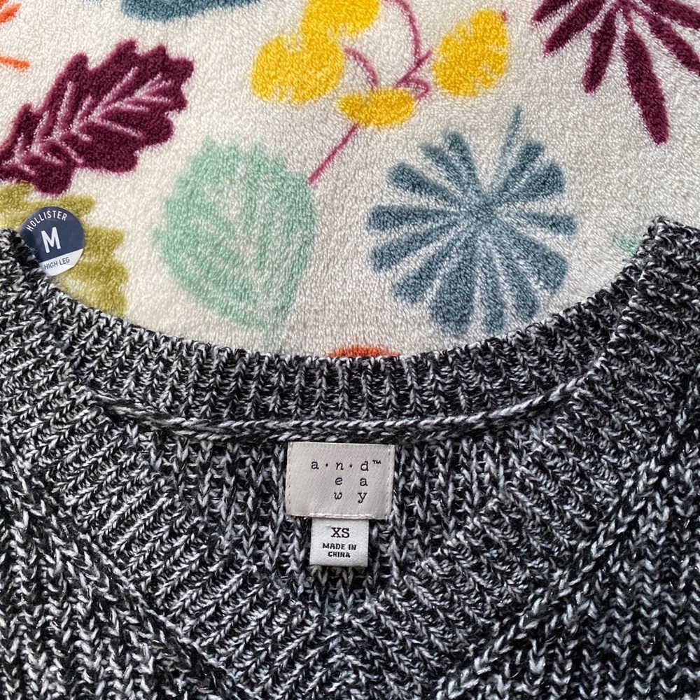 V neck sweater